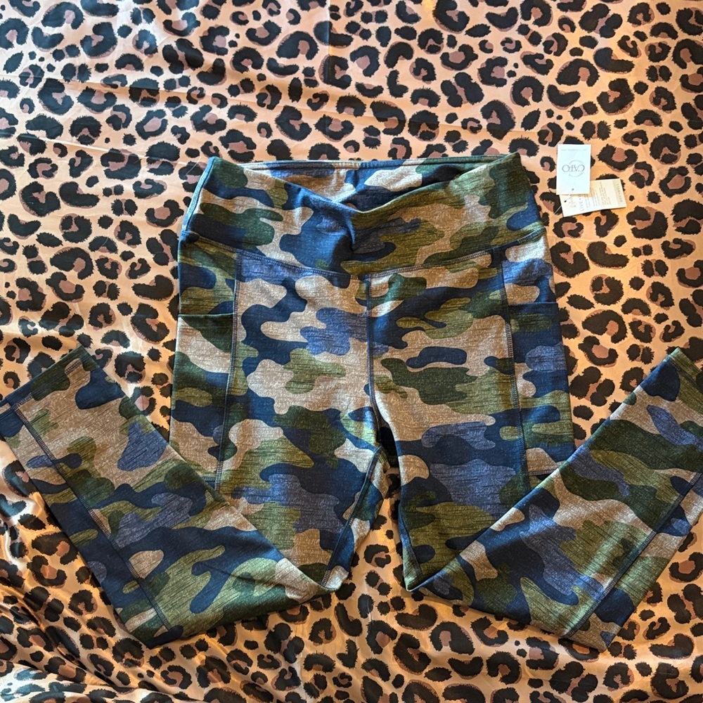 Cato Camouflage Leggings - Green and Blue